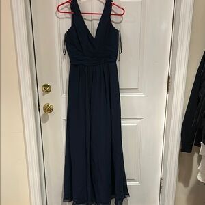 Elegant Navy Blue Evening Gown